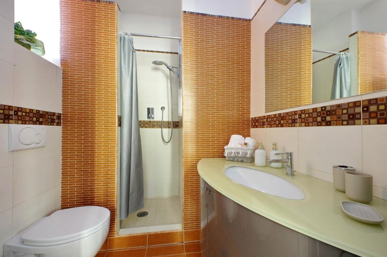 Luxury Apartment Vaticano-S'Peter Basilica - Netflix Wifi - Aircond Róma Kültér fotó